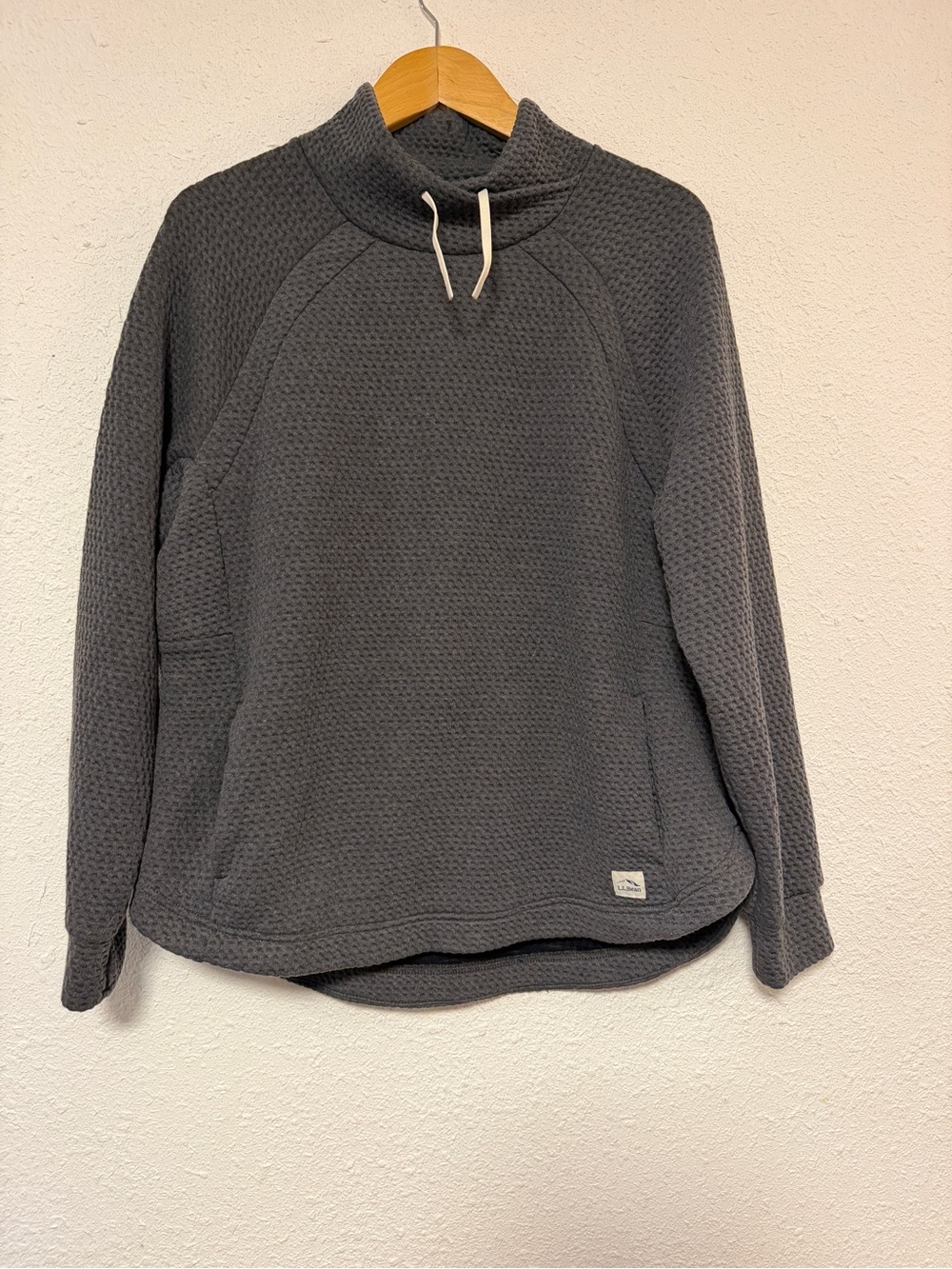 L.L. Bean ridgeknit cross neck pullover size XL petite charcoal
